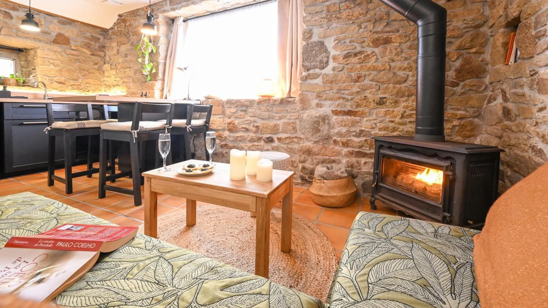 Ker Gana Sauna, Jacuzzi, Poele A Bois Plourin  Hébergement de vacances Plourin (Finistere)